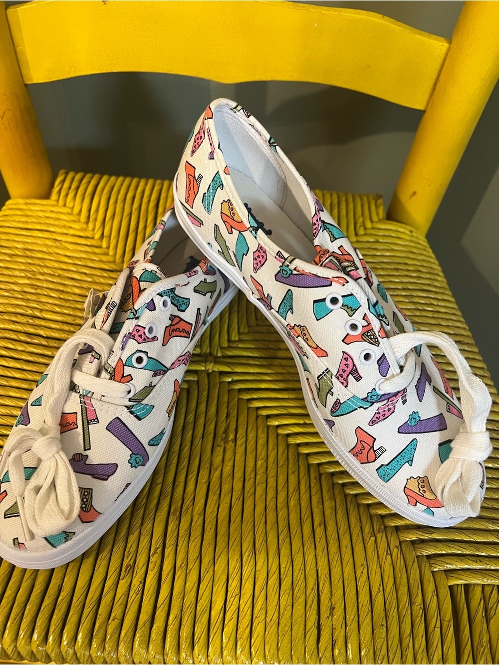 Vintage Keds NOS Made in Korea Shoe Print Canvas Sneakers Women’s 8